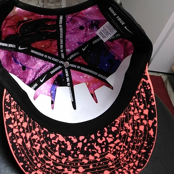 Mens hat.. - Picture 7 of 10